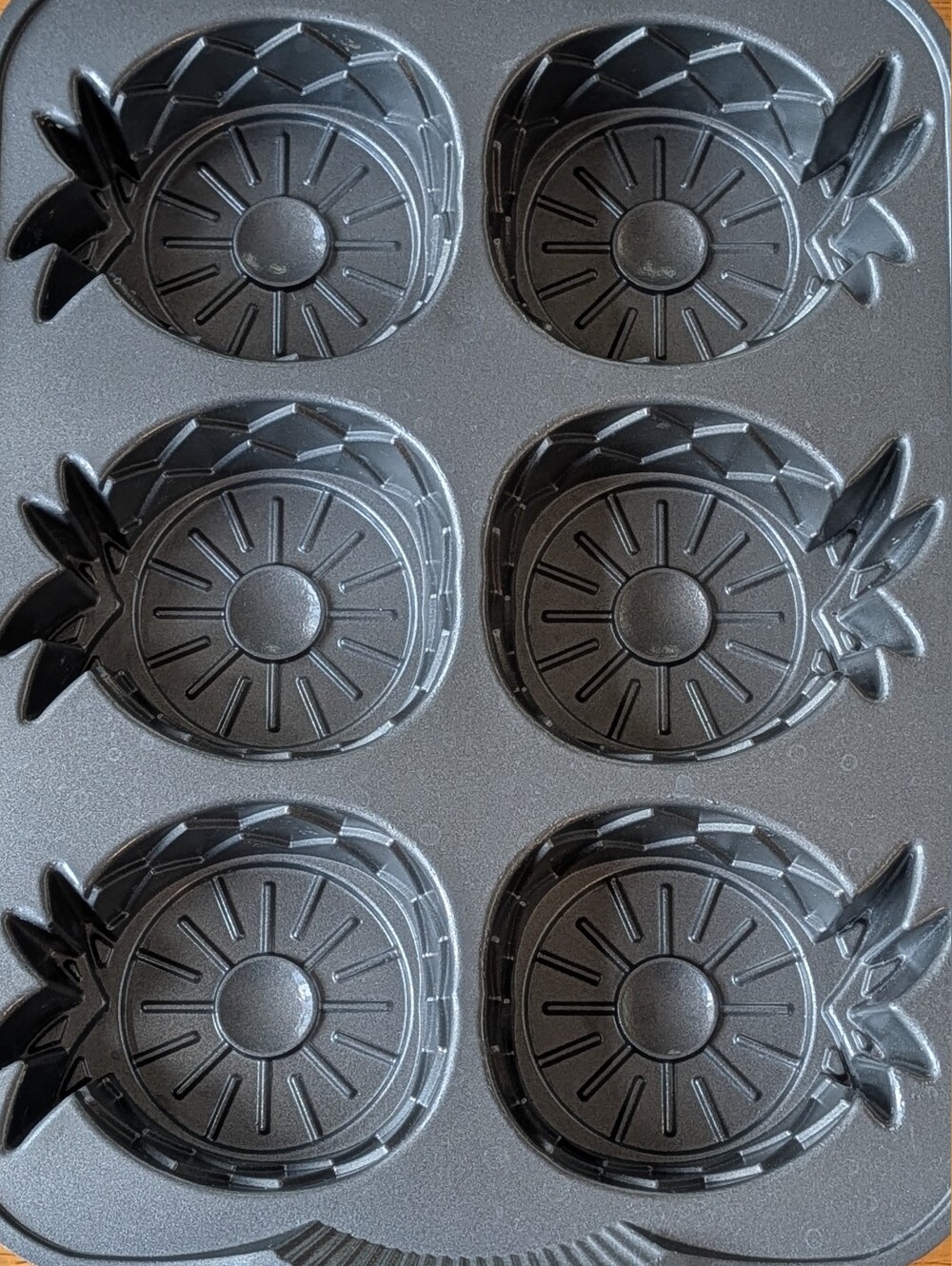 Nordic Ware, Mini Pineapple Upside Down Cake Pan